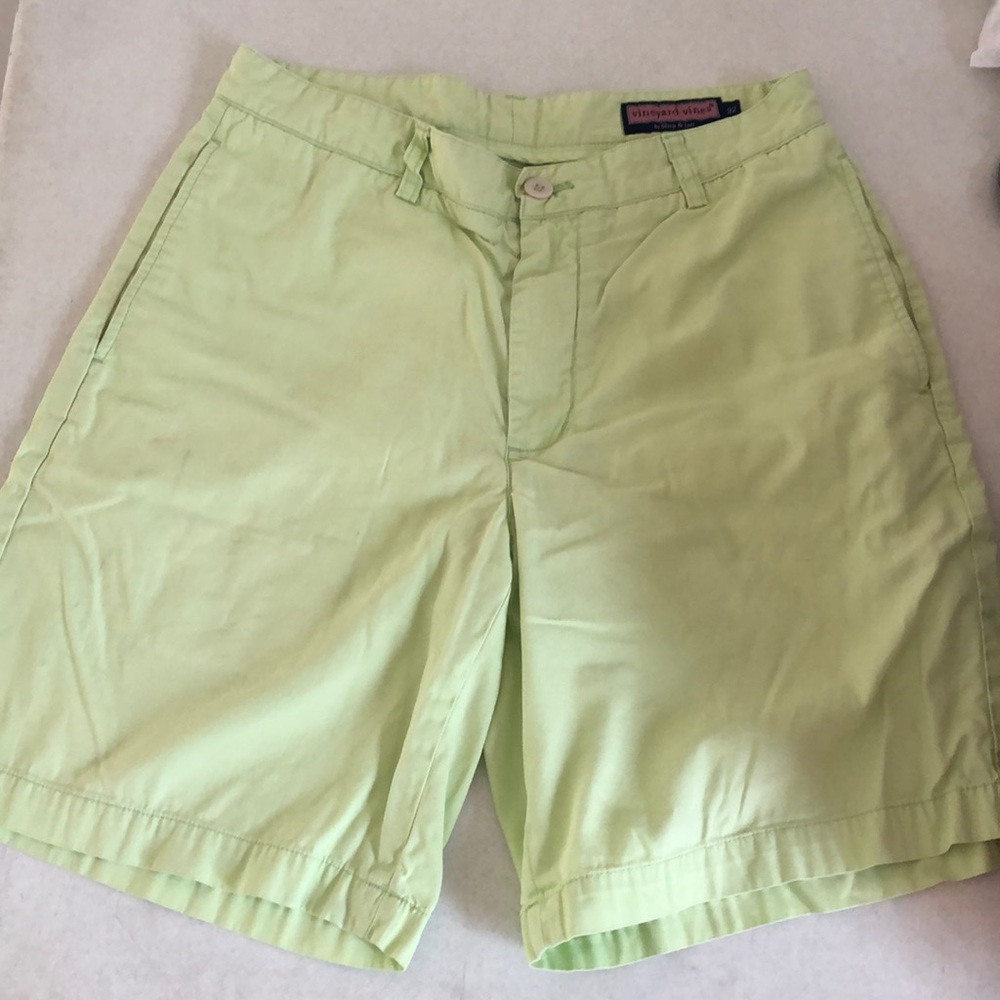 Men’s vineyard vines club shorts